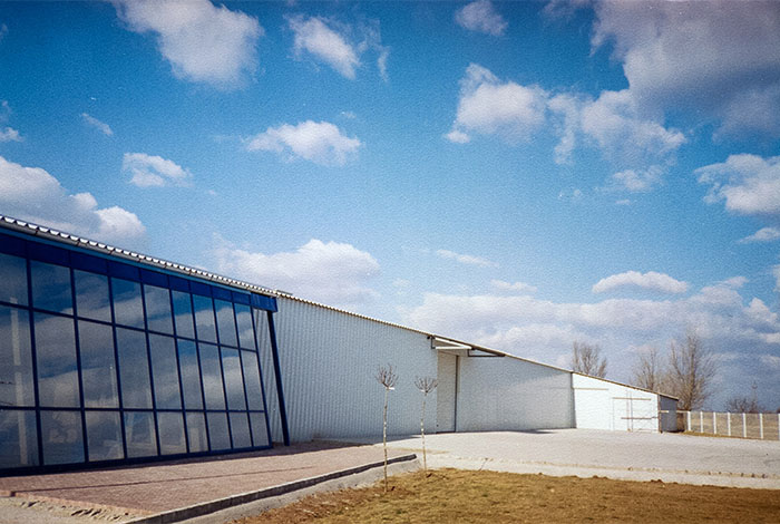 1997 - Új telephelyre költöztünk.