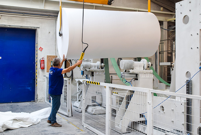 2019 - Megvettük a harmadik tekercselő gépünket, és ezzel megindult a prémium minőségű Frolli papírtermékek gyártása.